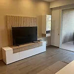 Moderno Centrico Con Piscina Y Parking * دينايا