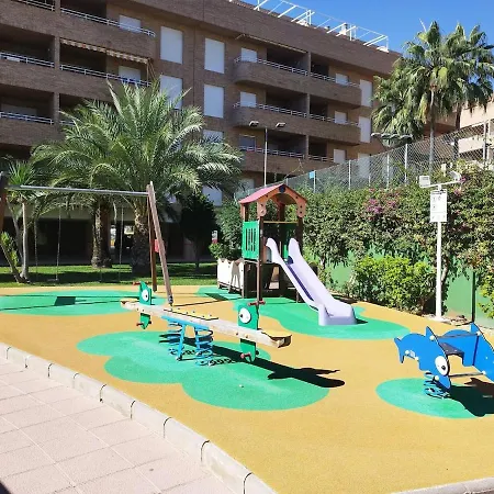 Διαμέρισμα Moderno Centrico Con Piscina Y Parking